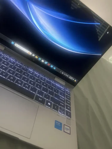 HP Envy 17 Touch Laptop 1TB SSD 32GB RAM Win 11 Pro (Touchscreen) photo review